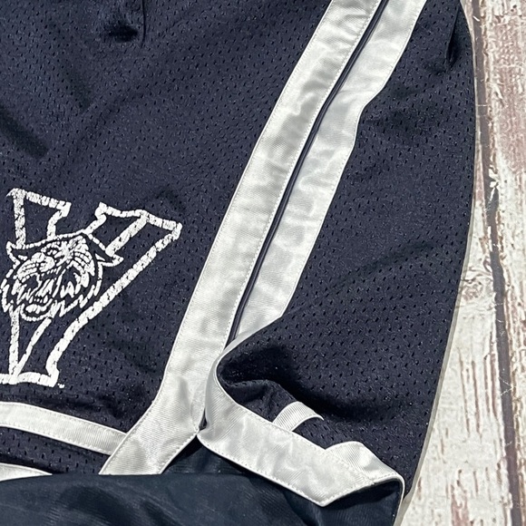 Villanova University Wildcats NCAA Champion Basketball Sports Shorts - Picture 6 of 8